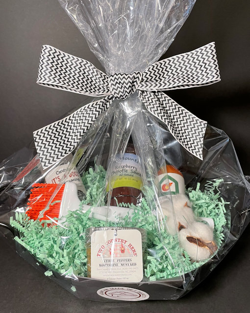 Mountain Grillin Basket by Mountain Made Gift Baskets - Blairsville, NC